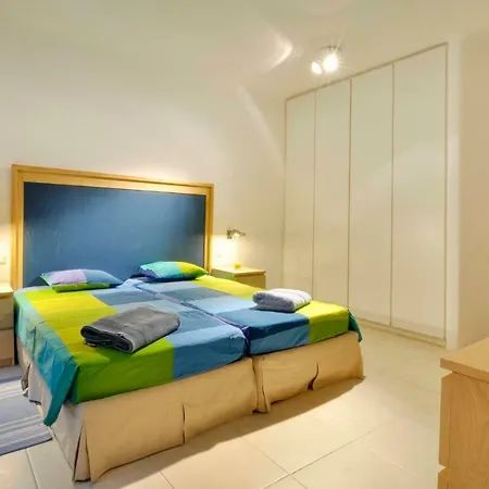 Lia Luxury Villa *