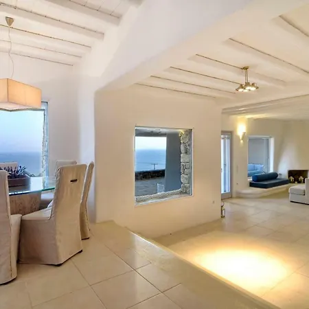 Lia Luxury Villa *